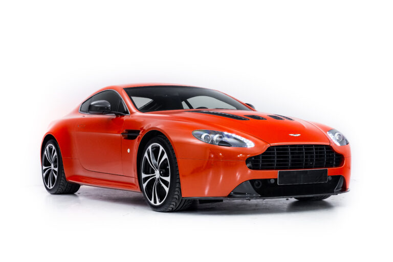 Read more about the article 2012 Aston Martin V12 Vantage