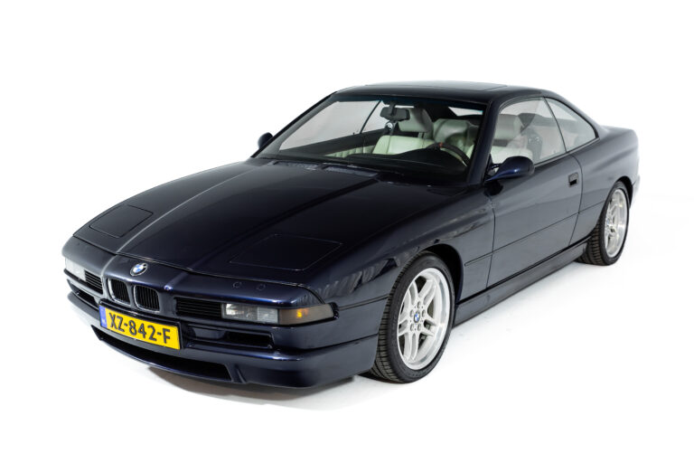 Read more about the article 1994 BMW 850CSi Blue orient