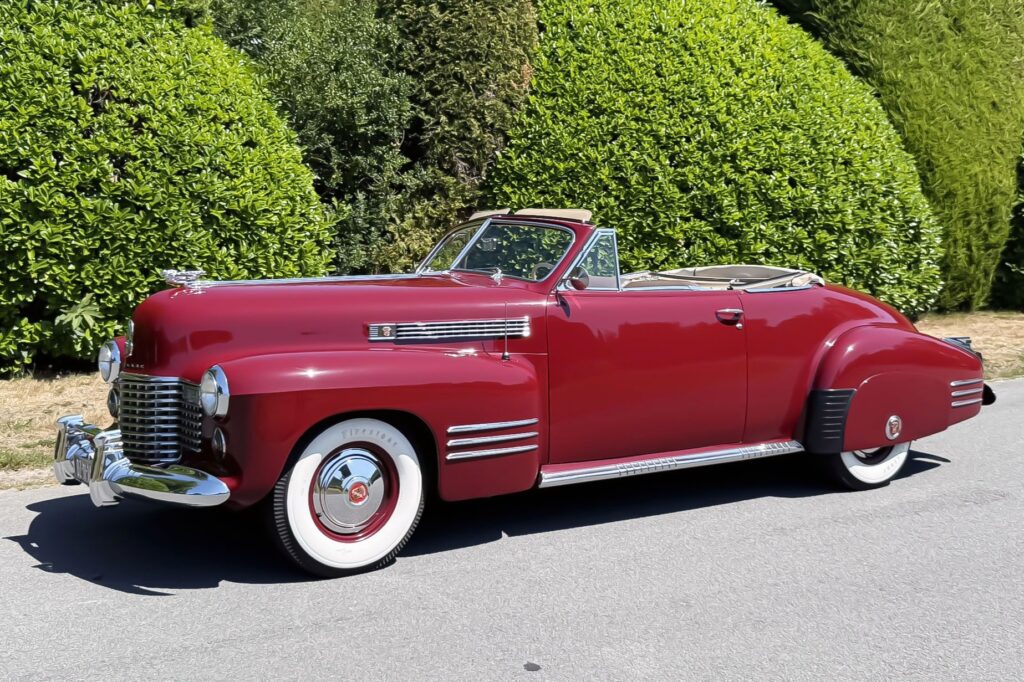 1941 Cadillac Series 62 De Luxe Convertible